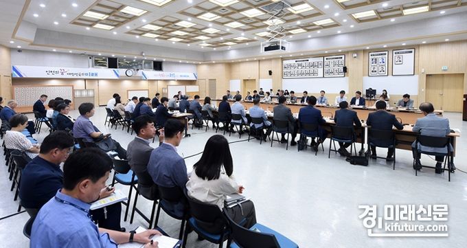 2023년 7월 7일 2023 상반기 시정혁신과제 추진상황 보고회를 갖고 있다. <사진=인천시>