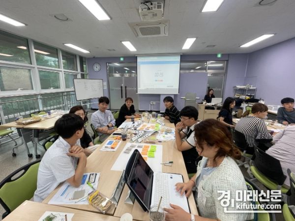 인천광역시교육청이 미래 수업을 위한 중등수업혁신 심층토론회를 개최하고 있다. <사진=인천시교육청>